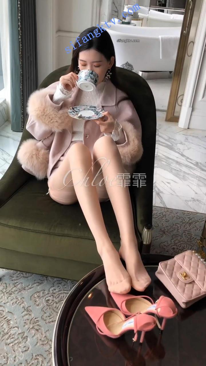 微博极品美脚女神 chole霏霏 性感付费写真全集34组 图 01