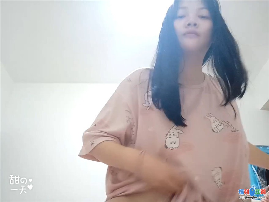 表妹手机里面发现这样的视频,想不到平时清纯的表妹竟然这样[1V118M度盘]