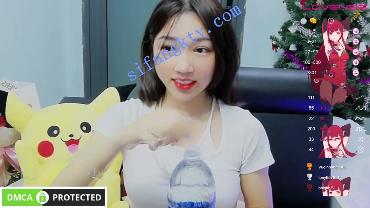 ❤❤❤校花级,完美女神! MINMIN_9X 跳蛋喷水~亮瞎我的眼 图 04