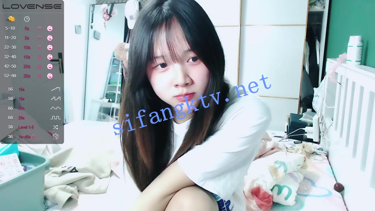 发育良好 Sakura_Anne 大胸学妹~白虎一线天~跳蛋+黑牛自慰~ 图 02