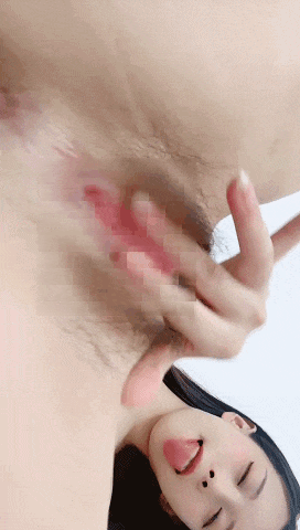 ♈推荐!美乳校花~骚到爆炸~ 极品美乳 扣穴喷水~狂射中~ 图 04