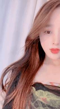 顶级绿播女神下海 清乐 极品美乳蜜桃臀 逆天颜值太美了 图 01