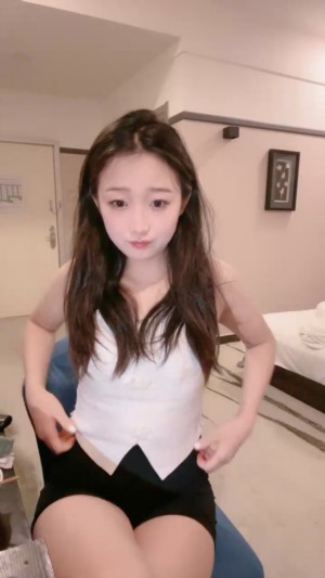 38004-外表甜美少女【谷谷好养】酒店开房操逼！连体网美女炮