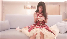 ██网红脸女神! A八 颜值炸裂,大腿都是纹身,大尺度 图 11