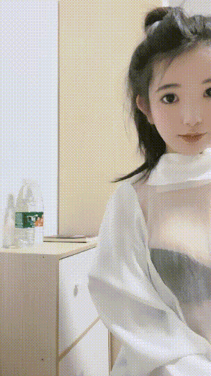 校花回归!颜值天花板!美到爆~ 我不是学妹 自慰狂扣穴~ 图 01