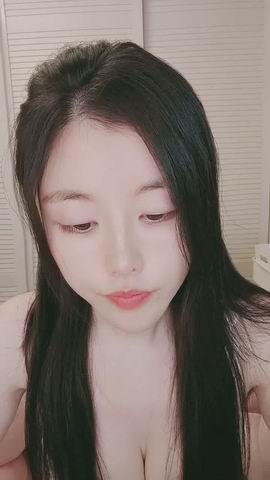 极品颜值女神激情自慰白嫩美臀肥粗大振动棒磨蹭插入骚… 图 03
