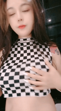 明星级女神下海 小野喵 绝色美乳蜜桃臀 性感妩媚太骚了 图 01