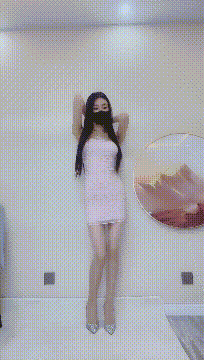 ❤️易直播顶级美腿 灵儿 丝袜高跟性感热舞!她太会了 图 06