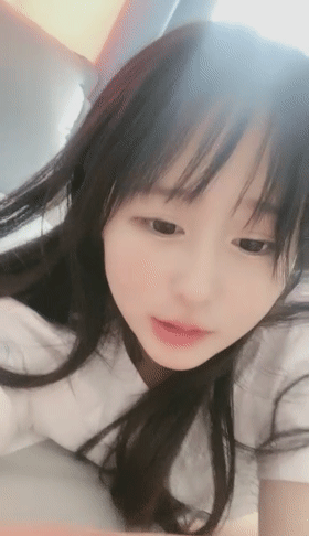 ❤♡大平台花椒直播~ 你的小狐狸 罕见的下海~振动棒自慰 图 01