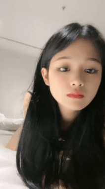 新人校花女神下海 小易SO波 被渣男连哄带骗 爆操到哭 图 01