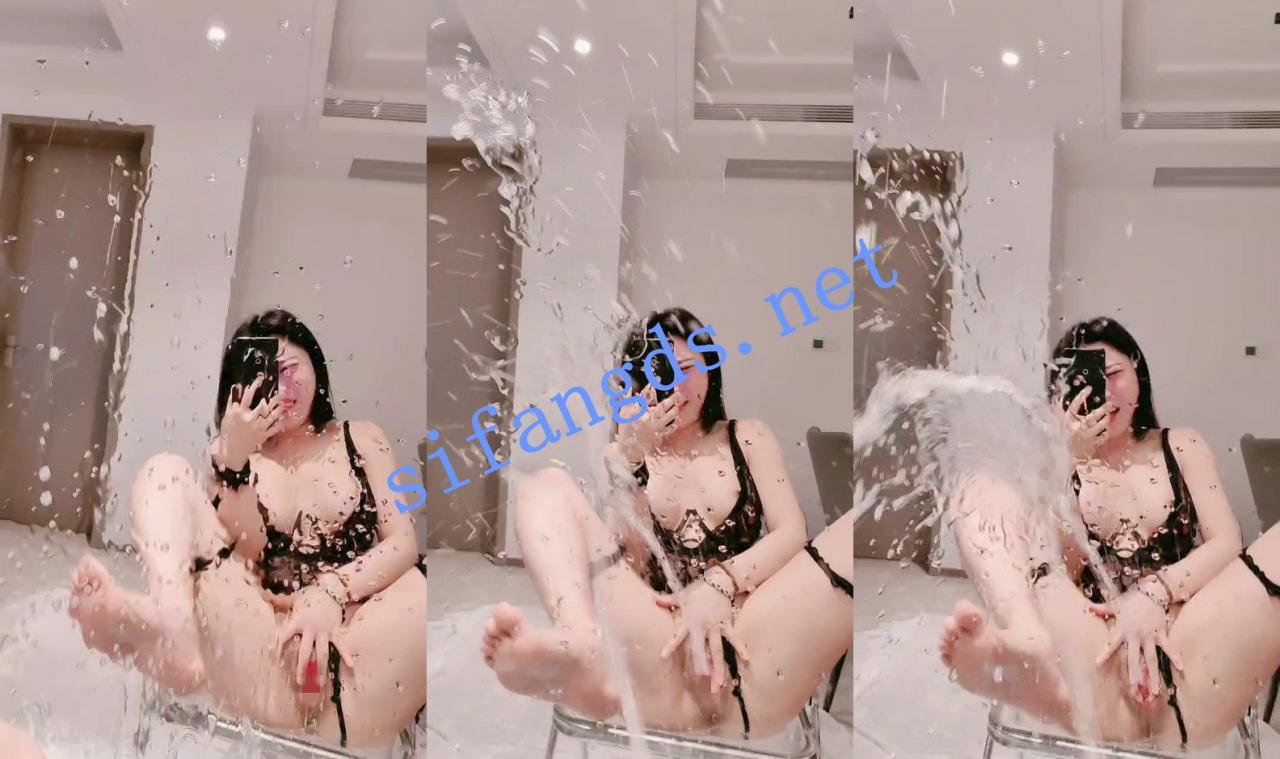 ⚡ 核弹!小母狗疯狂抠逼~骚水喷到天上~ 遇水则发 ~ 图 06