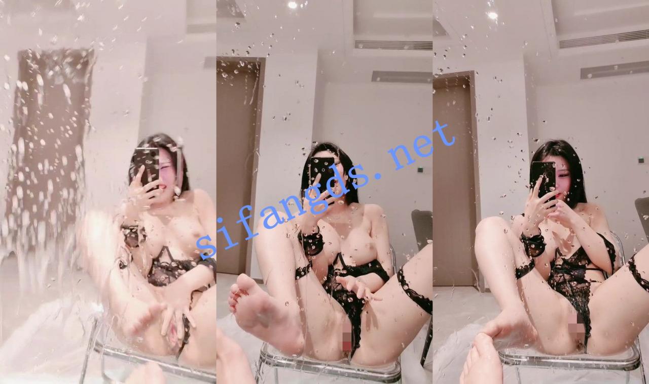 ⚡ 核弹!小母狗疯狂抠逼~骚水喷到天上~ 遇水则发 ~ 图 14