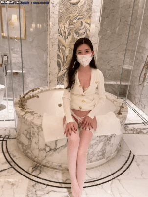 微博 Chloe霏霏 高价定制 揉逼紫薇娇喘呻吟骚话刺激 很顶 图 06