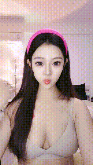 ⭐重磅~媲美某音网红 小辣 自爆下海血泪史~自慰高潮流浆 图 01