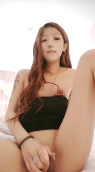 ♆ 十九萝莉 清纯女学生~ 扒穴自慰~道具狂插~超级过瘾! 图 03