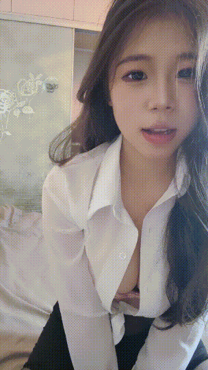 重磅!最顶级校花!超级美女~ 水煮鱼 道具自慰!狂喷水~ 图 01