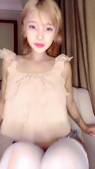 ⭐微胖大奶美女与她的客串闺蜜 感性小白兔 道具自慰!~~ 图 01