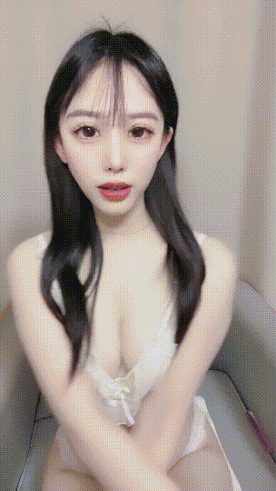 疯狂推荐!校花下海!超漂亮~ 粉粉滴 道具自慰!狂喷水~ 图 01