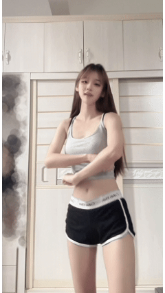 快手主播 铃铛、晨洁、小奶球、梅子 福利骚舞抖奶顶顶飞 图 12
